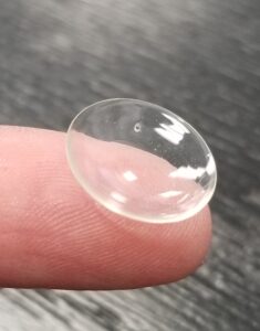 fenestrated mini scleral contact lens